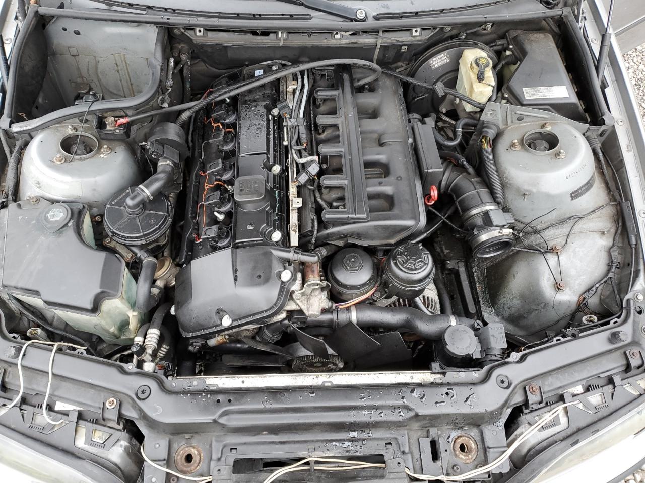 WBAEV33474KR27351 2004 BMW 325 I