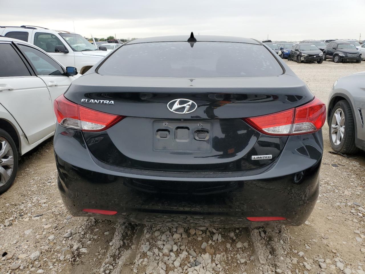 5NPDH4AE1DH445304 2013 Hyundai Elantra Gls