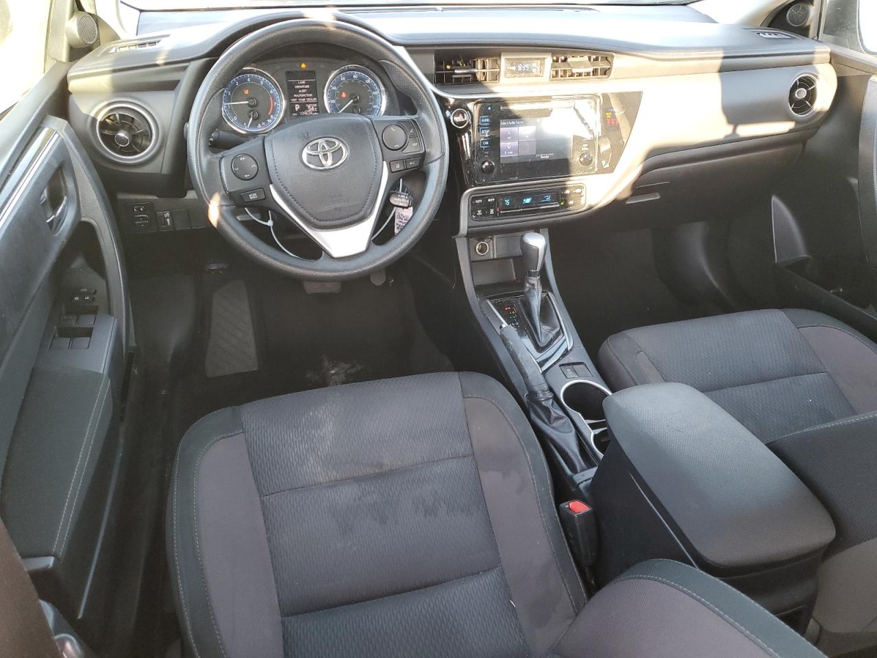 2019 Toyota Corolla L vin: 2T1BURHEXKC149672