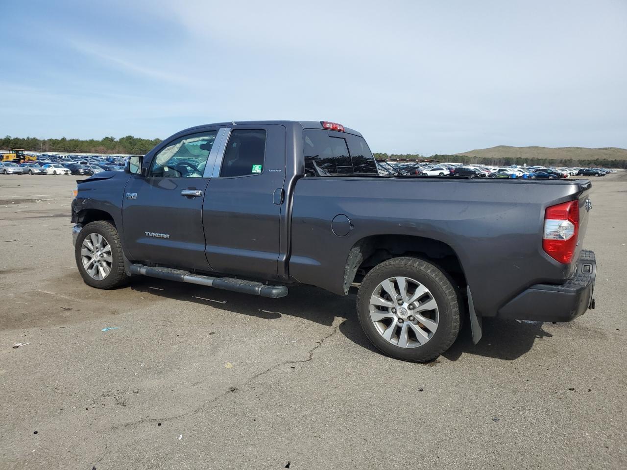 2016 Toyota Tundra Double Cab Limited vin: 5TFBY5F19GX520598