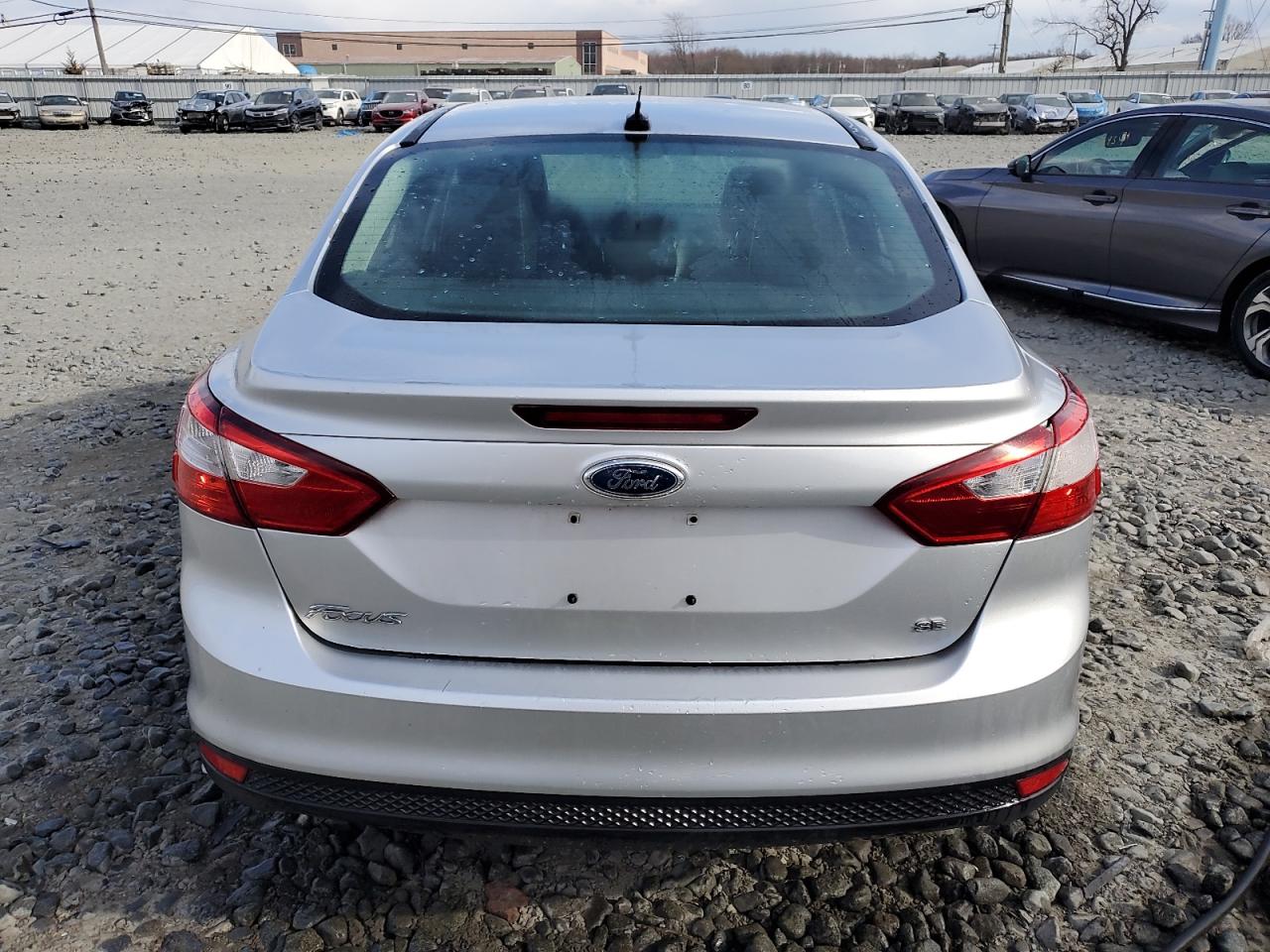 1FAHP3F25CL106347 2012 Ford Focus Se