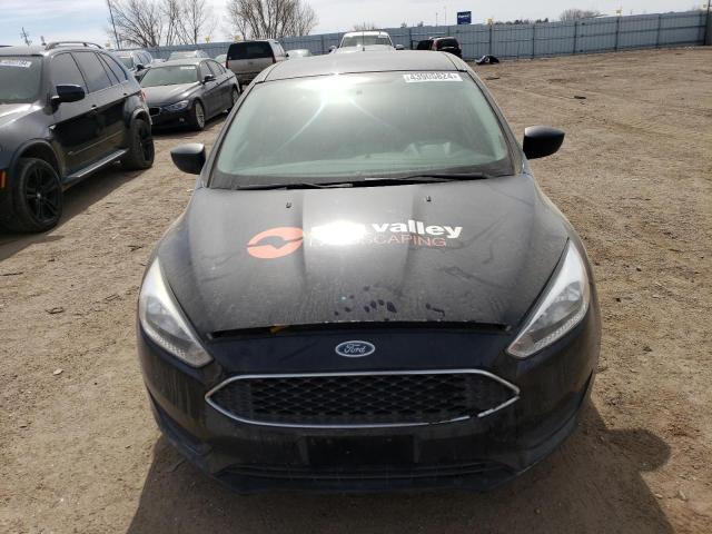 2017 Ford Focus S VIN: 1FADP3E22HL324656 Lot: 43905824