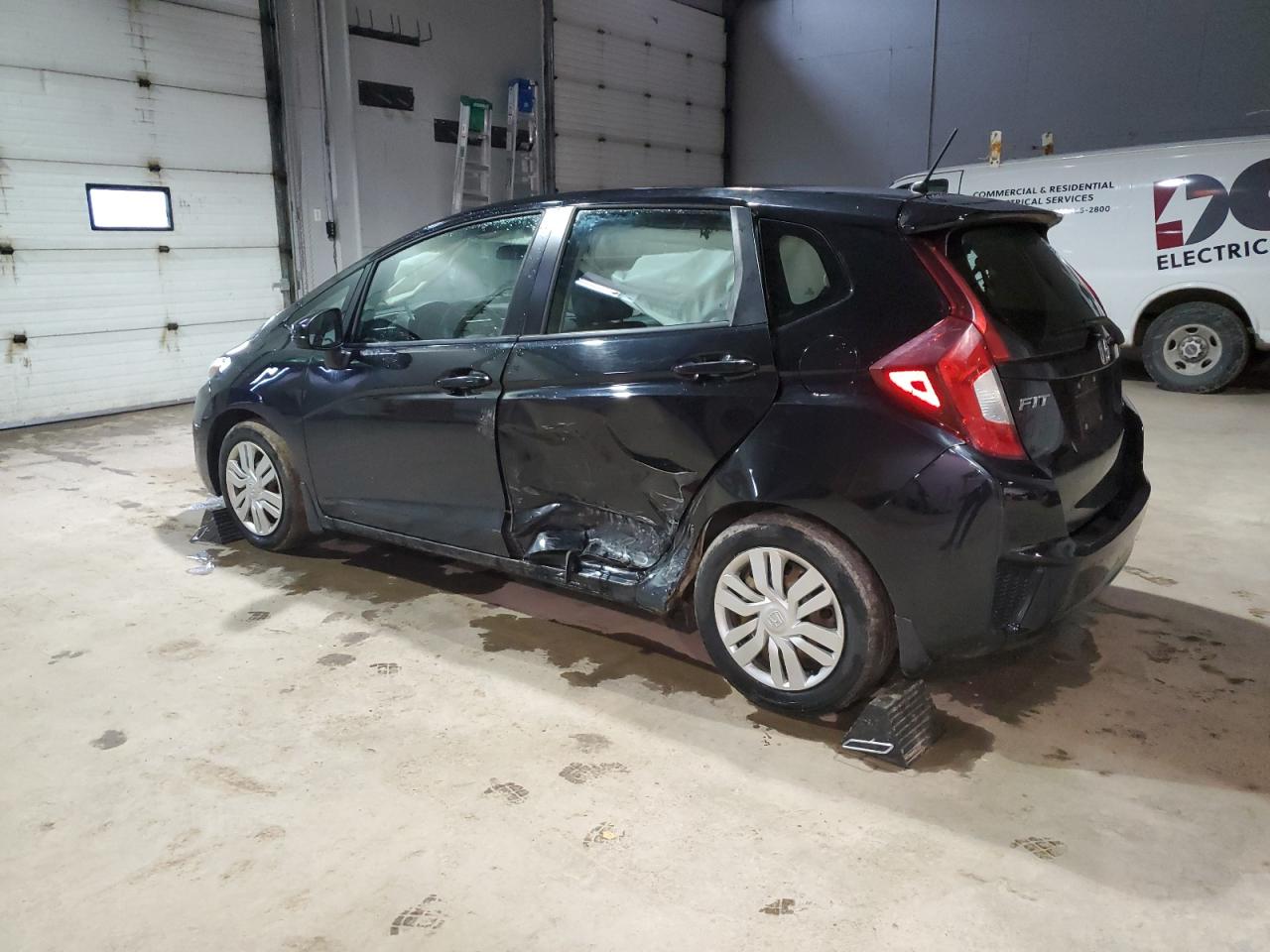 3HGGK5G55FM102781 2015 Honda Fit Lx