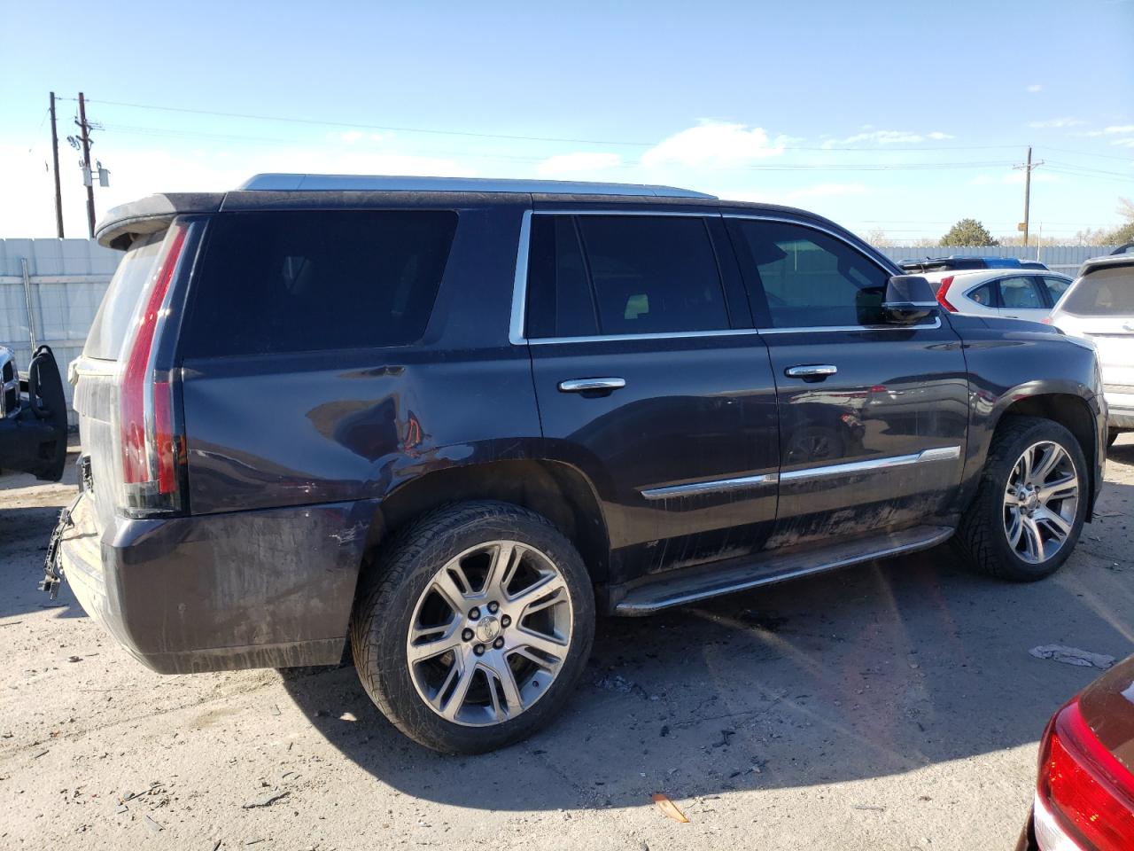 2018 Cadillac Escalade Luxury vin: 1GYS4BKJ0JR146081