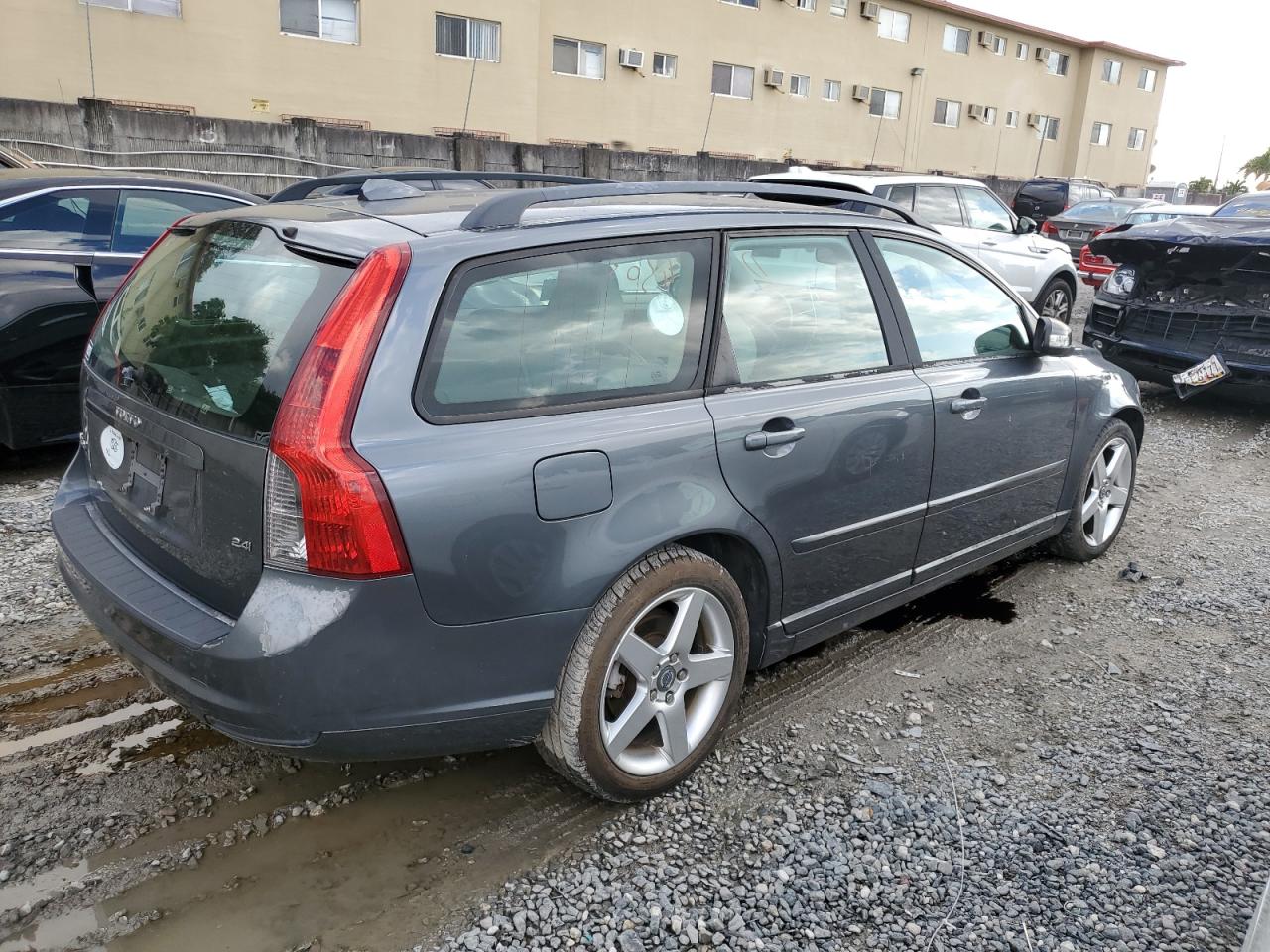 YV1MW382X82369322 2008 Volvo V50 2.4I