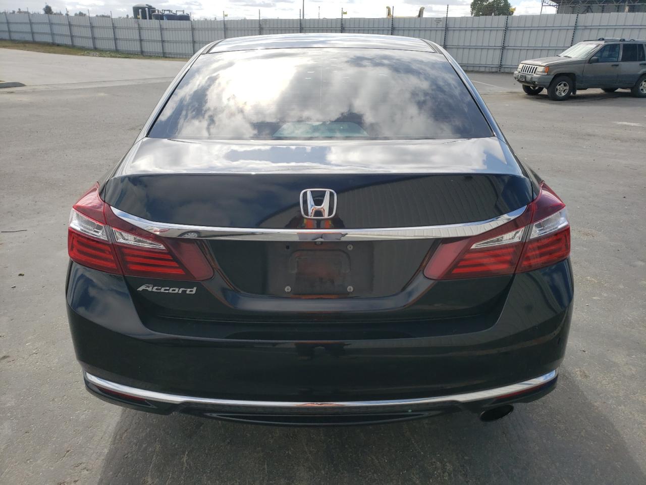 1HGCR2F38GA239852 2016 Honda Accord Lx