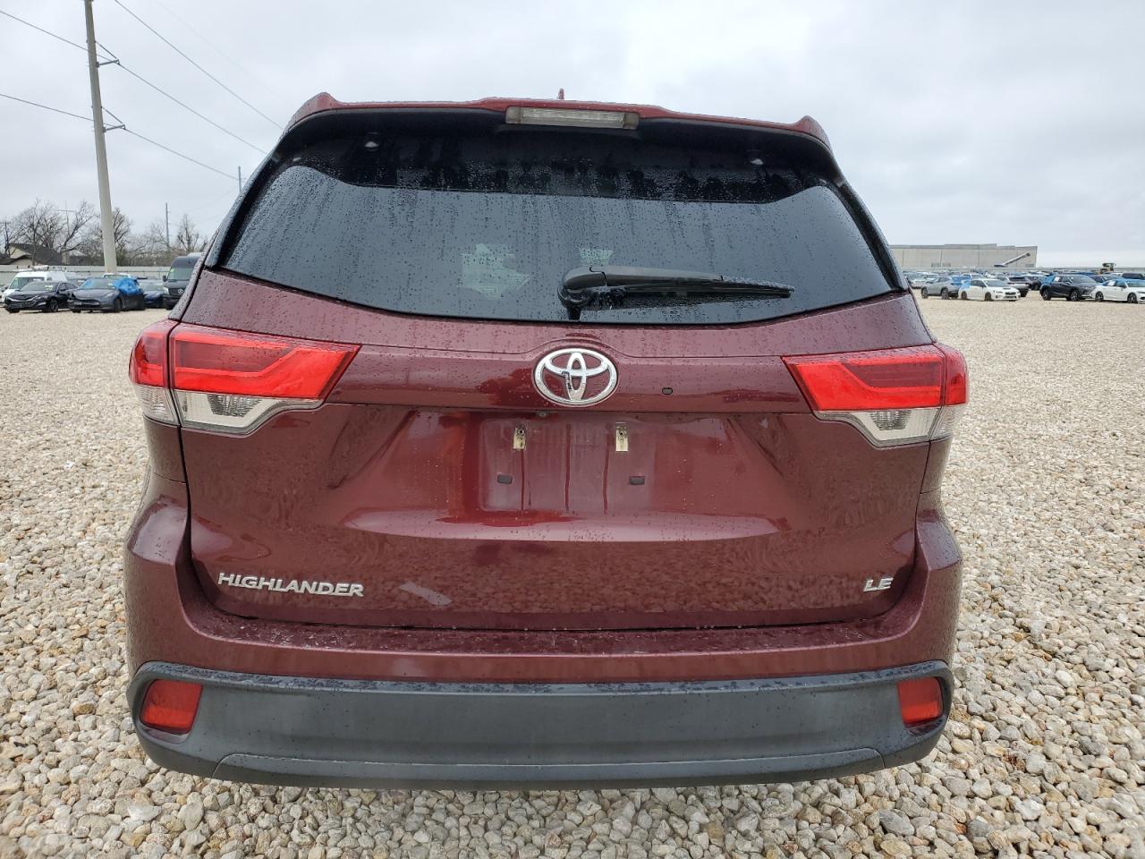 2017 Toyota Highlander Le vin: 5TDZZRFH6HS193682