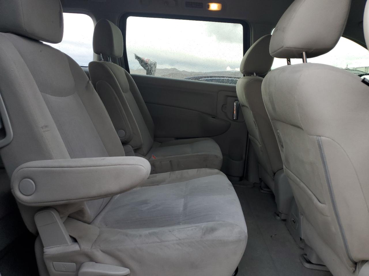 JN8AE2KP0G9150423 2016 Nissan Quest S