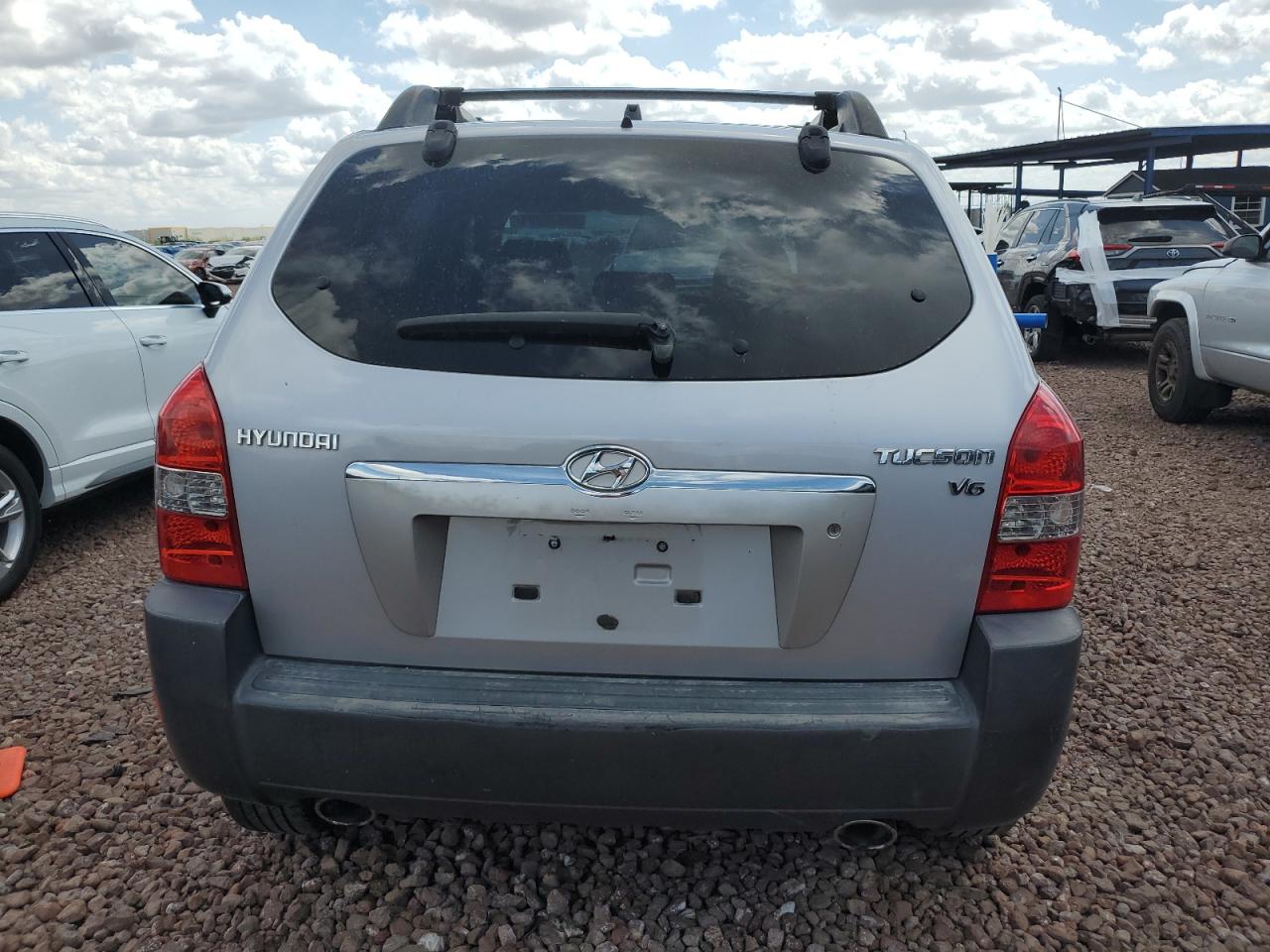 KM8JN12D95U116675 2005 Hyundai Tucson Gls