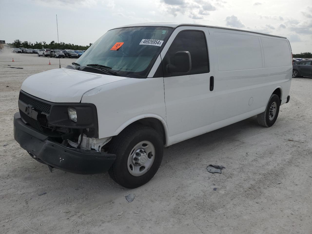 1GCWGBFF1G1337939 2016 Chevrolet Express G2500