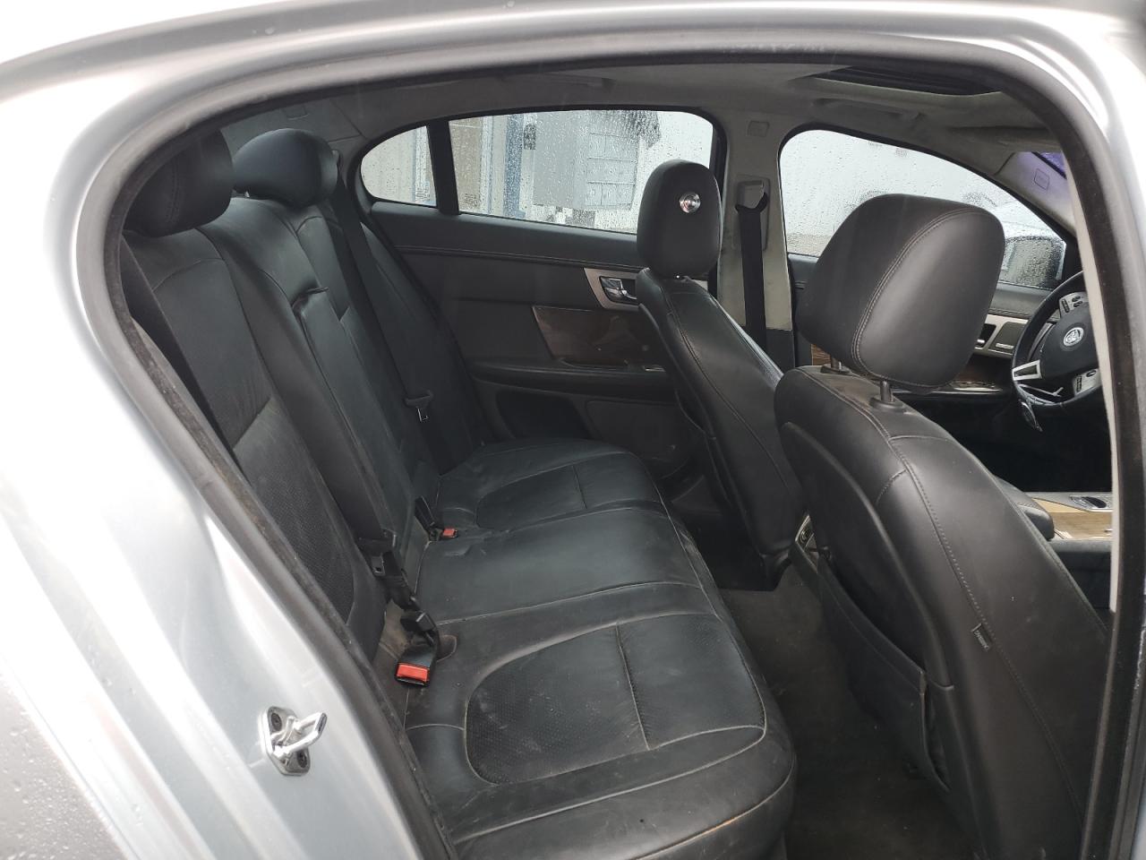 SAJWA0HE0AMR68358 2010 Jaguar Xf Supercharged