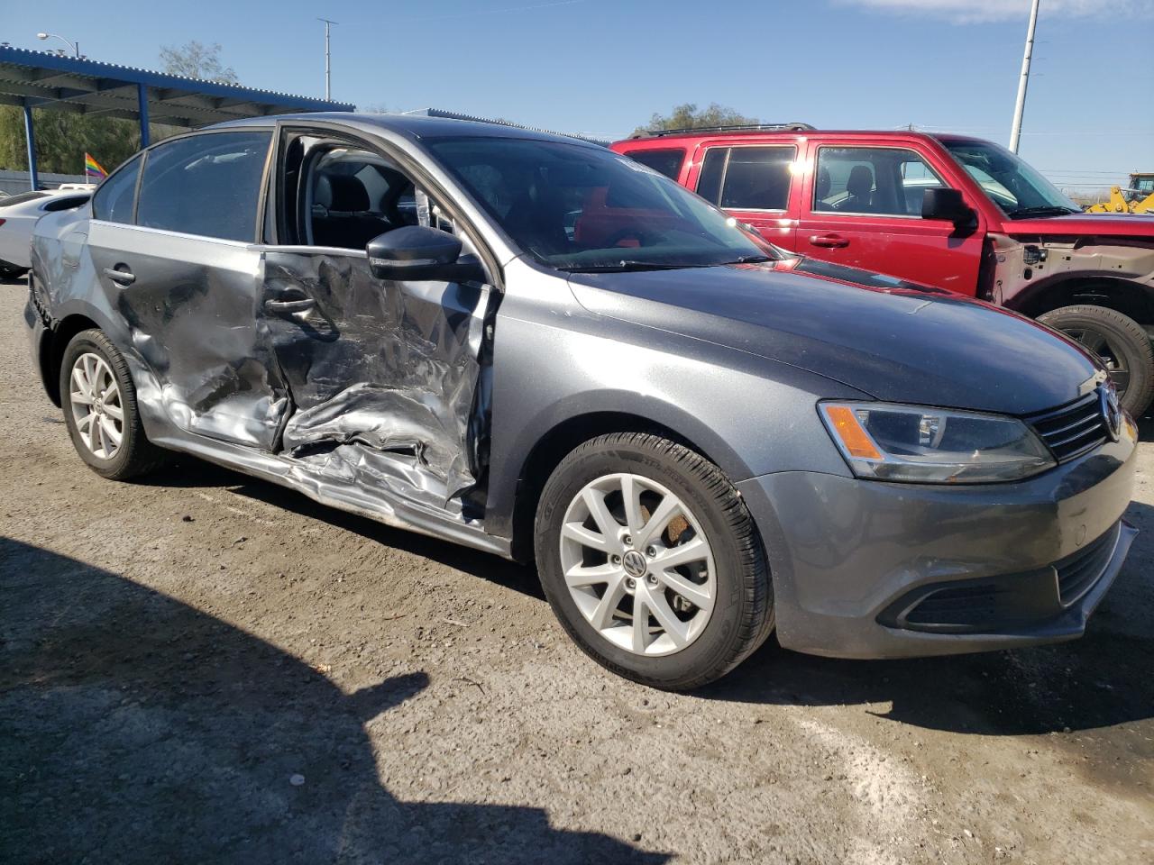 3VWDP7AJ3DM253777 2013 Volkswagen Jetta Se