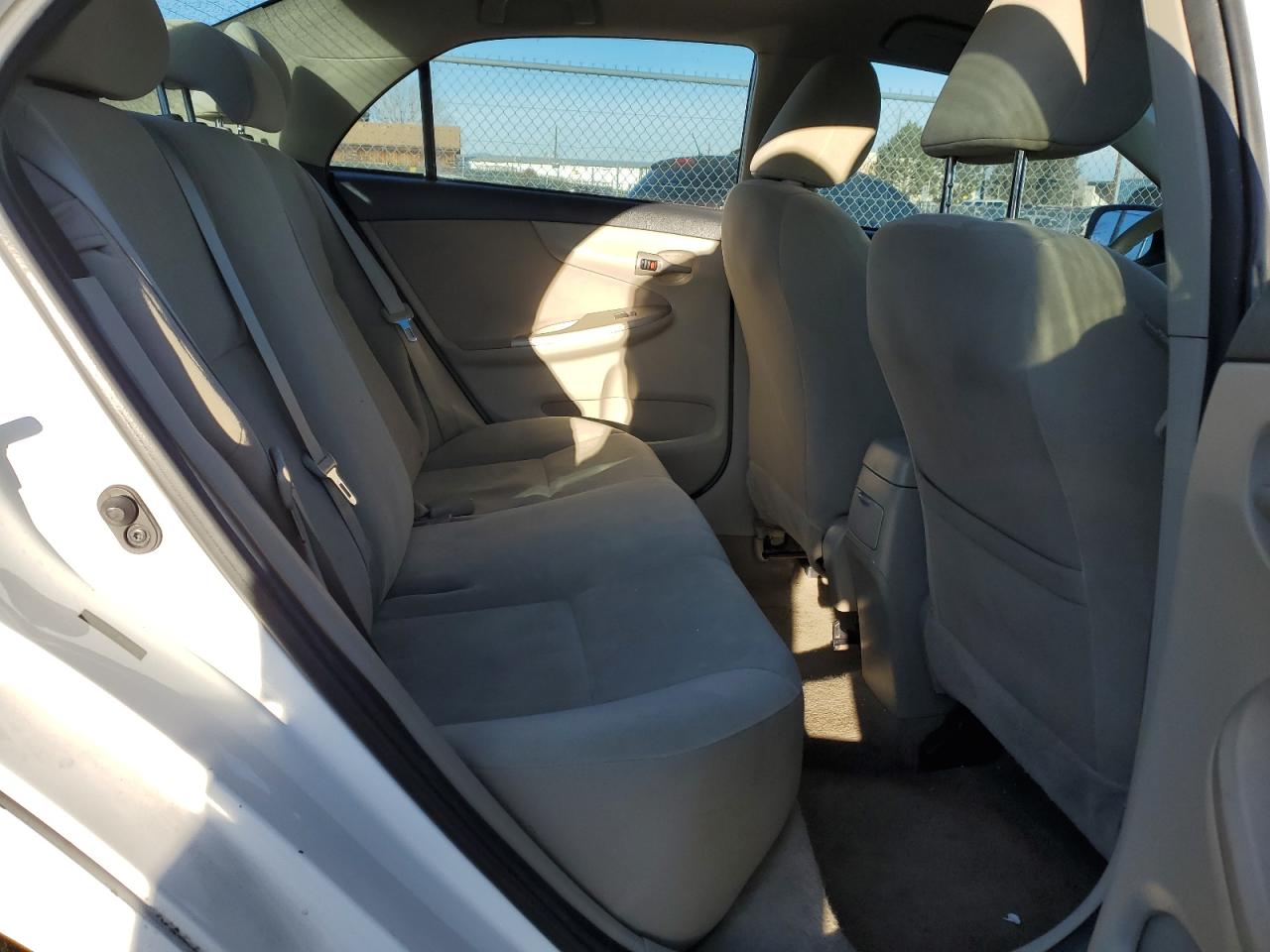 2T1BU4EE3BC666772 2011 Toyota Corolla Base