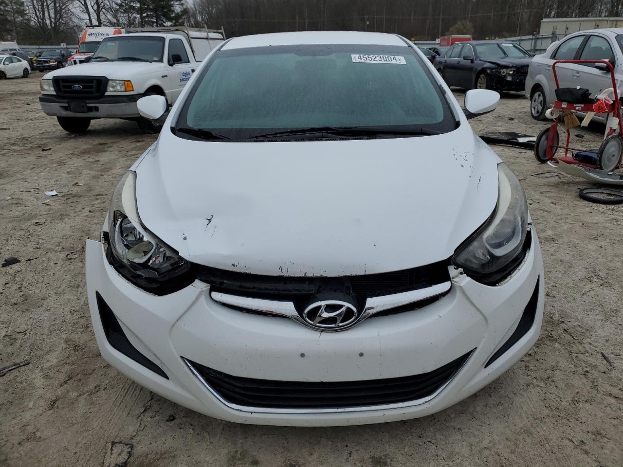 5NPDH4AE6FH570429 2015 Hyundai Elantra Se