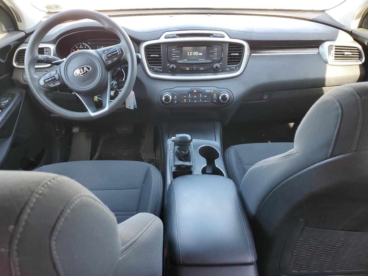 5XYPGDA50JG416363 2018 Kia Sorento Lx