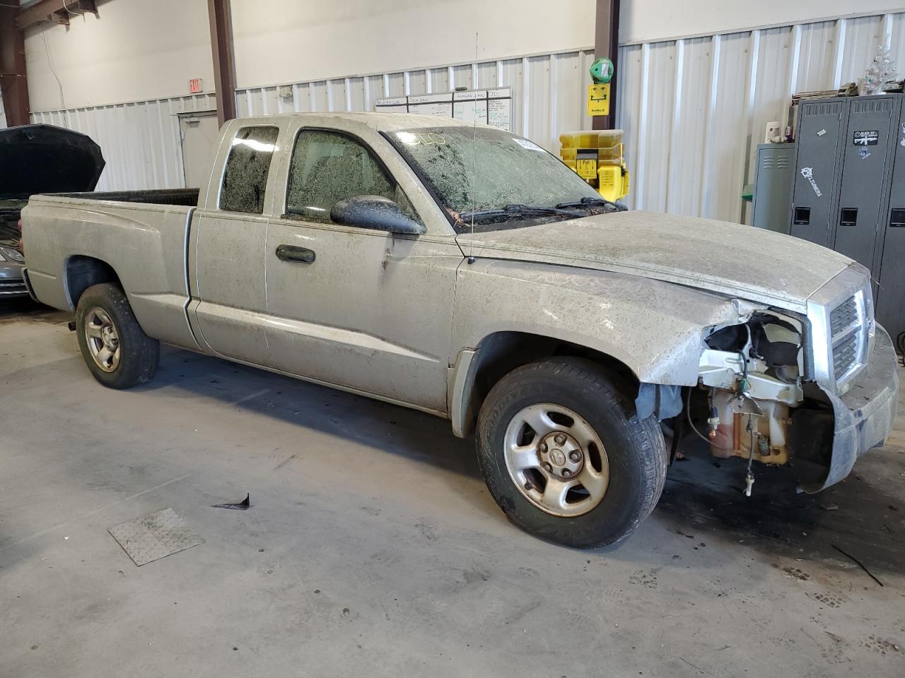 1D7HE22K05S223767 2005 Dodge Dakota St