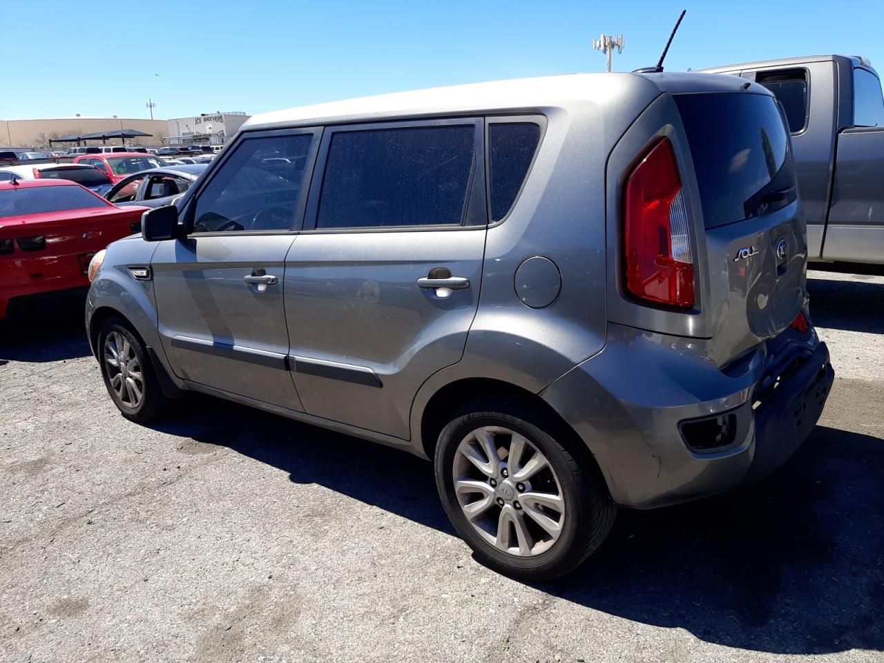 KNDJT2A57D7634338 2013 Kia Soul