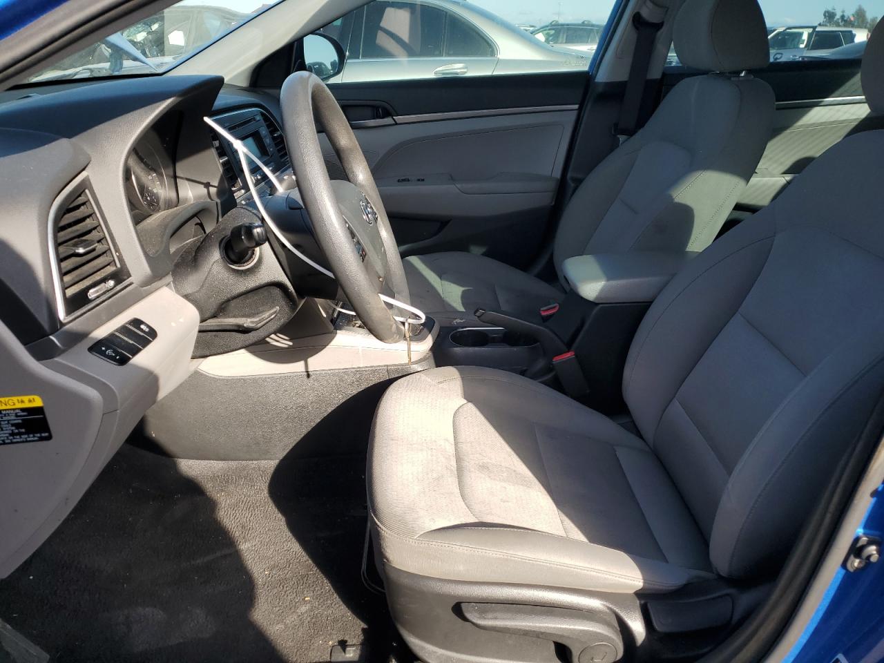 2018 Hyundai Elantra Se vin: KMHD74LF9JU581279