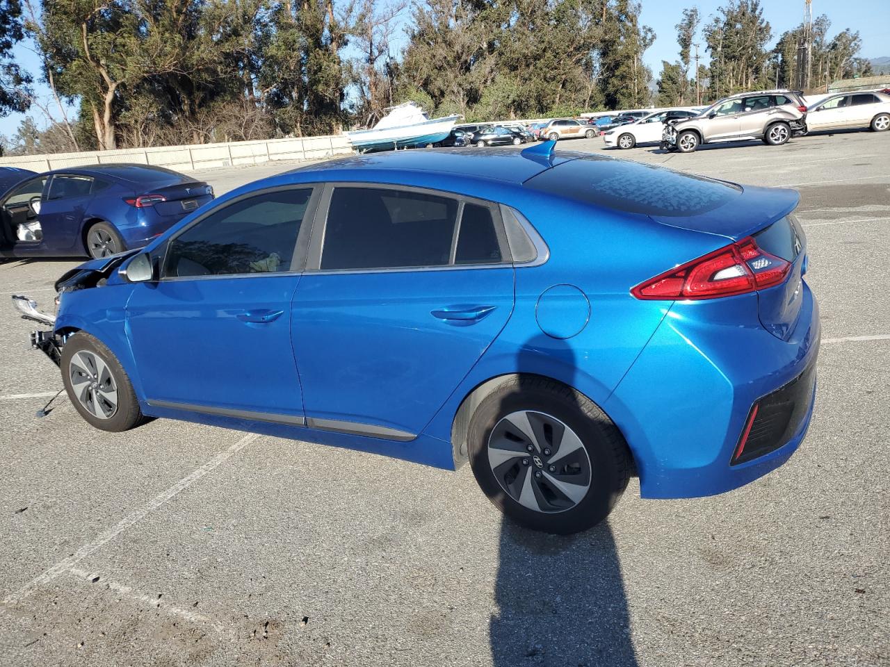 2018 Hyundai Ioniq Sel vin: KMHC75LC8JU099393