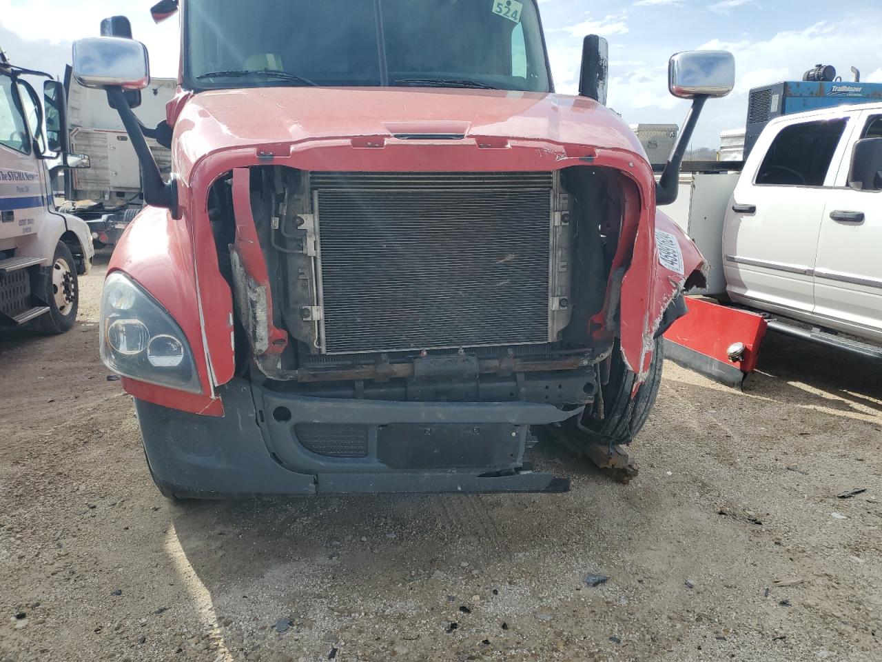 Lot #2478179302 2015 FREIGHTLINER CASCADIA 1