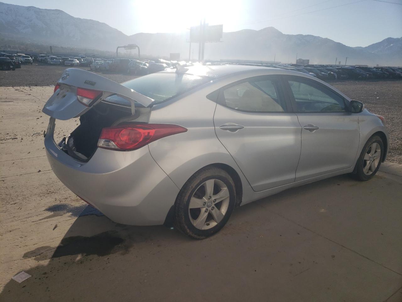 KMHDH4AE0DU889694 2013 Hyundai Elantra Gls