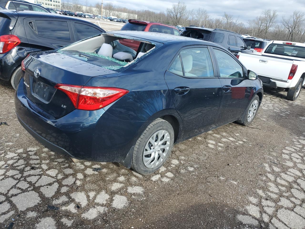 2018 Toyota Corolla L vin: 2T1BURHEXJC980491