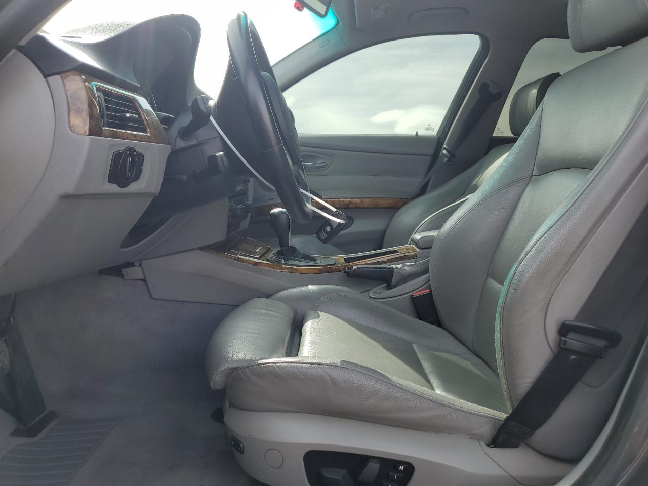 WBAVB33546KR80965 2006 BMW 330 I