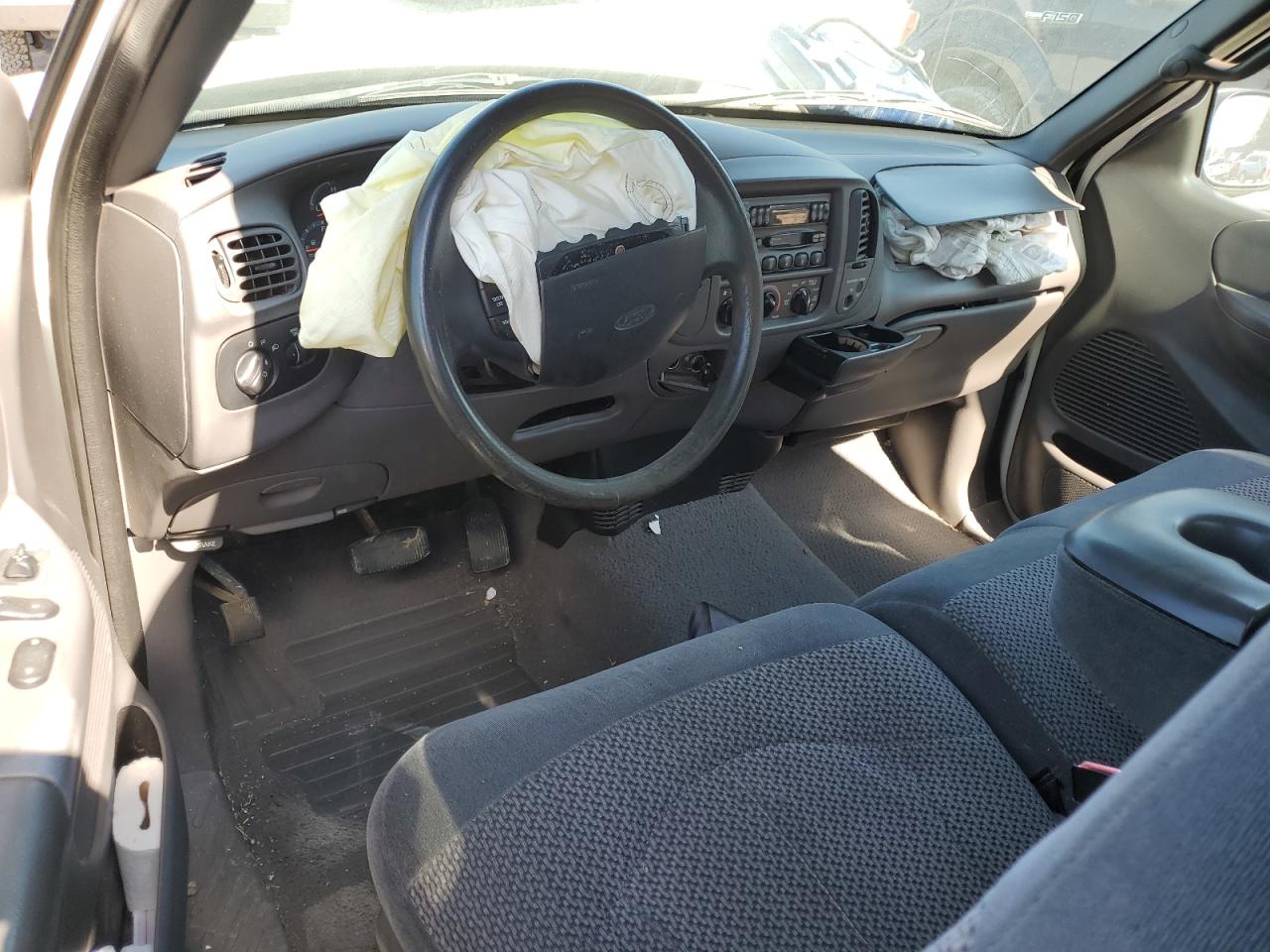 1FTRX17W9XNB66033 1999 Ford F150