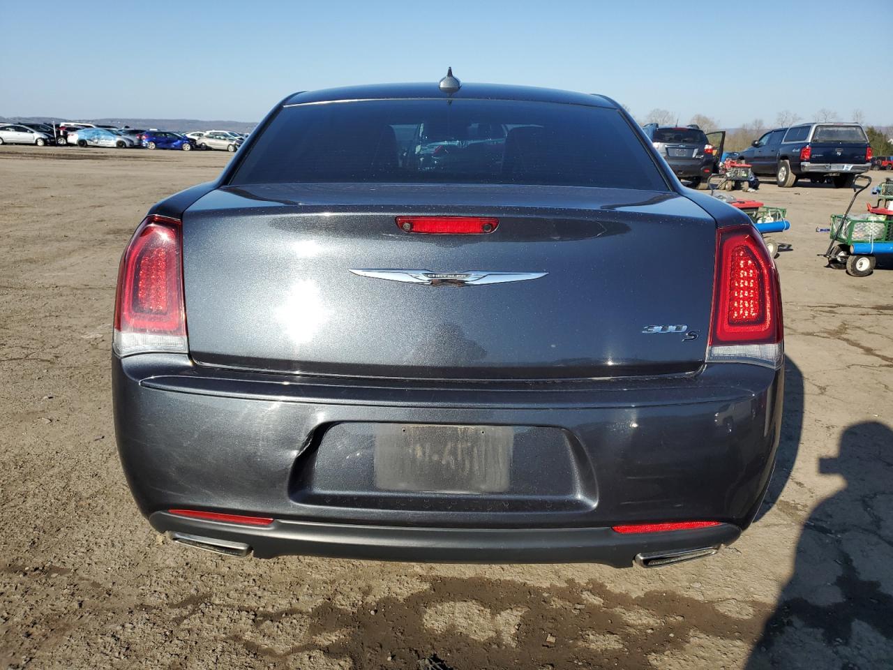 2C3CCABG4KH697793 2019 Chrysler 300 S