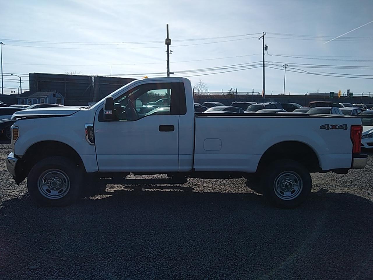 2019 Ford F350 Super Duty vin: 1FTRF3B63KED86251