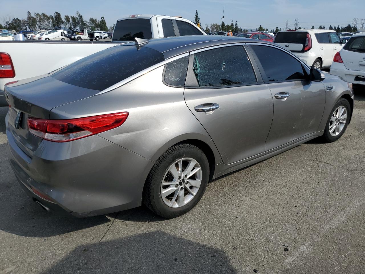 5XXGT4L39JG198466 2018 Kia Optima Lx