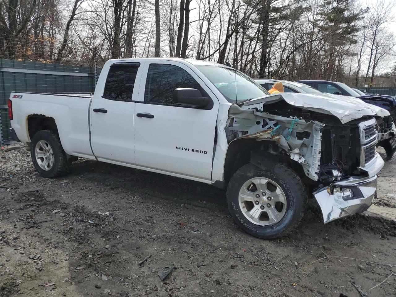 2014 Chevrolet Silverado K1500 Lt vin: 1GCVKREC9EZ417823