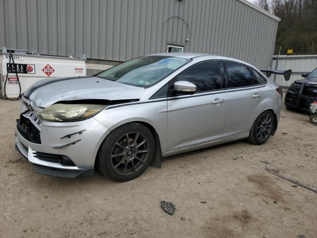 Lot #2421345989 2014 FORD FOCUS SE salvage car