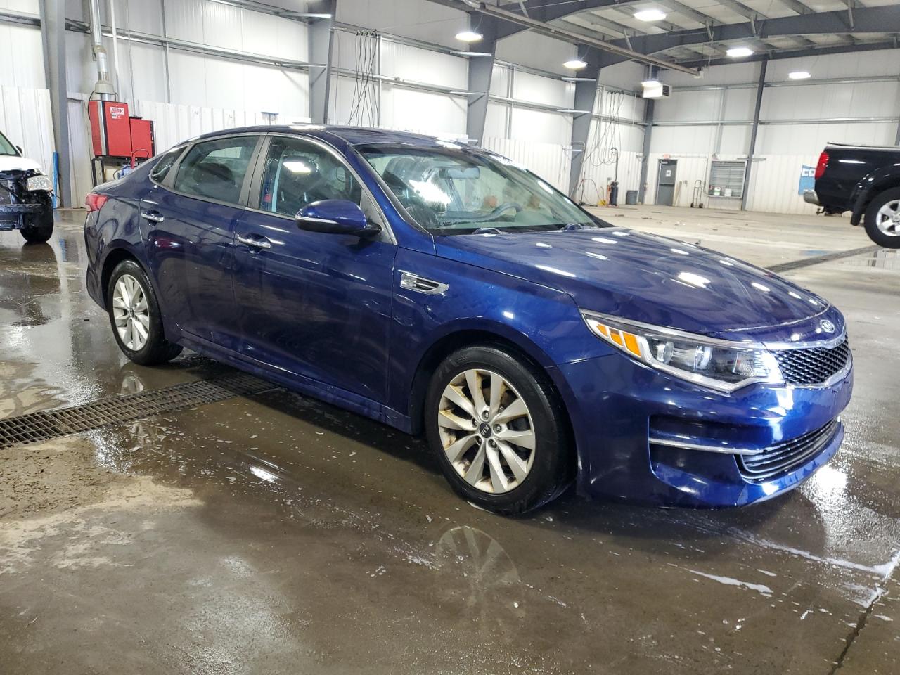 2018 Kia Optima Lx vin: 5XXGT4L37JG267624