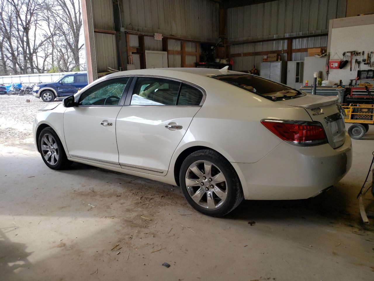 Lot #2421350967 2011 BUICK LACROSSE C