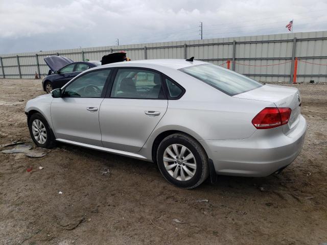 2015 VOLKSWAGEN PASSAT S - 1VWAT7A34FC050434