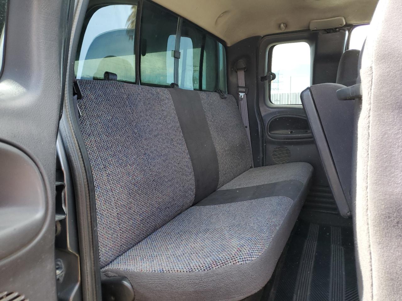 3B7KF23C32M254147 2002 Dodge Ram 2500