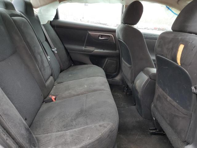 2015 Nissan Altima - Image 10