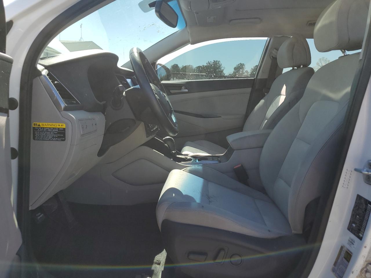 KM8J33A20JU774798 2018 Hyundai Tucson Value