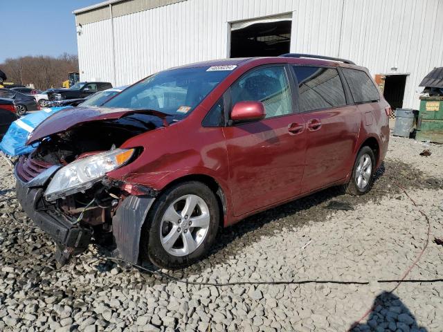 Lot #2489817868 2017 TOYOTA SIENNA LE salvage car