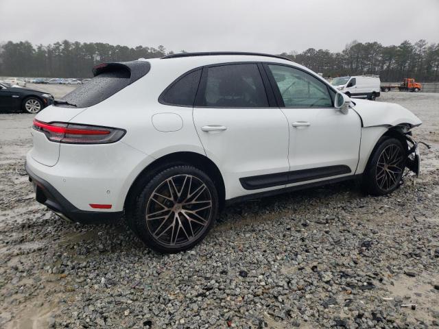 VIN WP1AA2A54NLB05670 2022 Porsche Macan no.3