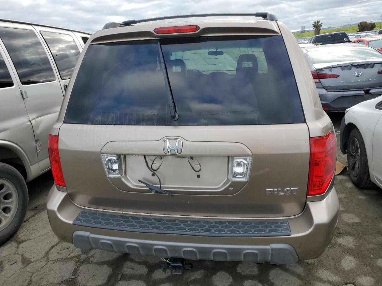 2HKYF18644H514863 2004 Honda Pilot Exl