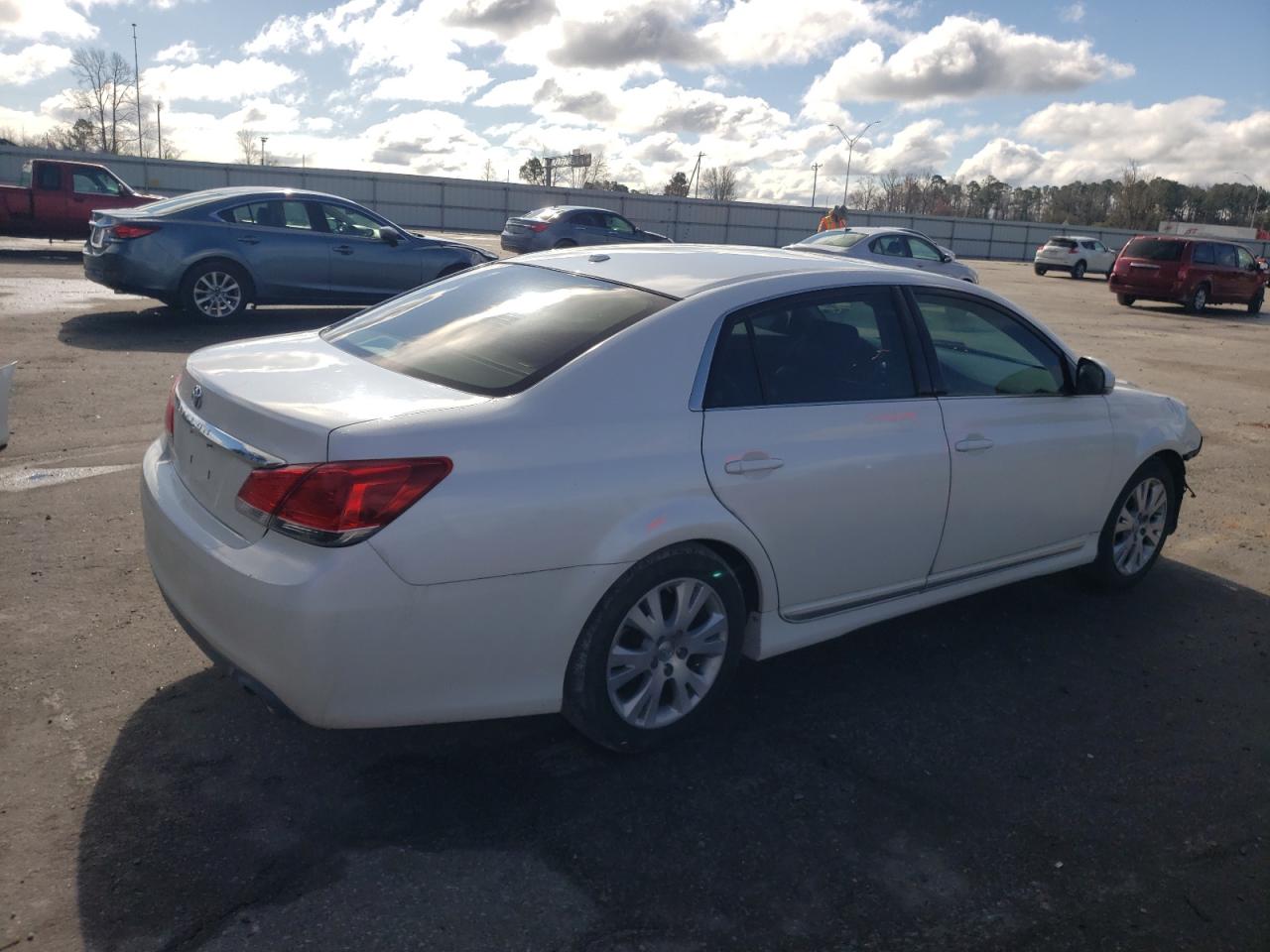 4T1BK3DB8BU395973 2011 Toyota Avalon Base