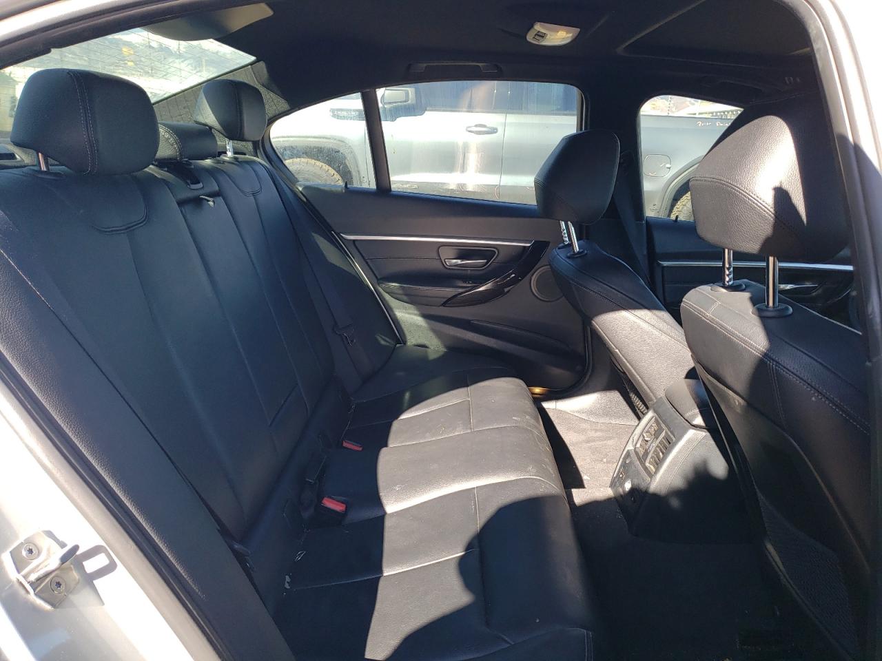 WBA8E3G57GNU38595 2016 BMW 328 Xi Sulev