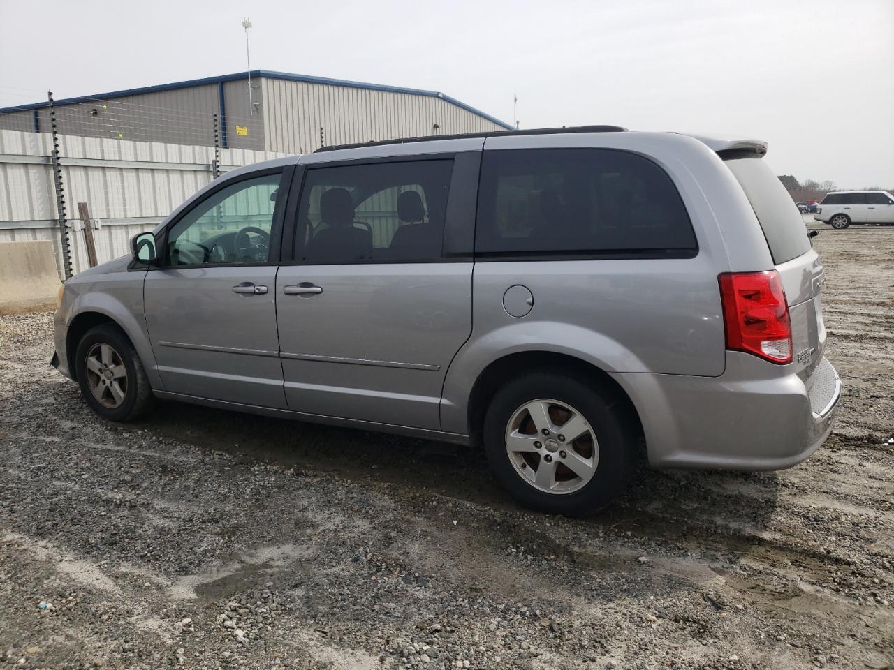 2C4RDGCG3DR575847 2013 Dodge Grand Caravan Sxt