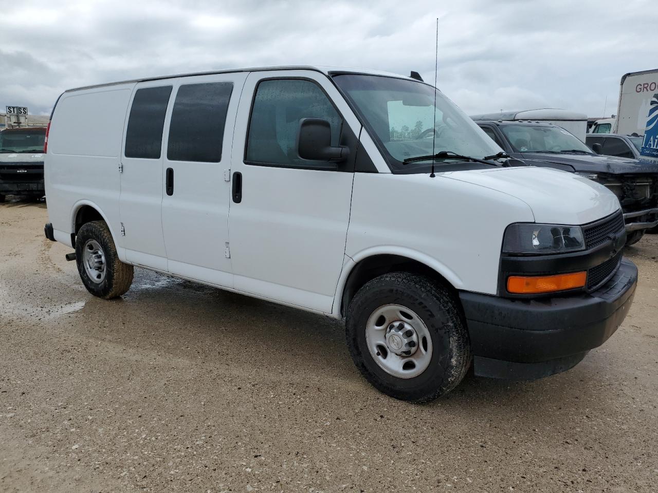 1GCWGAFP2K1299150 2019 Chevrolet Express G2500