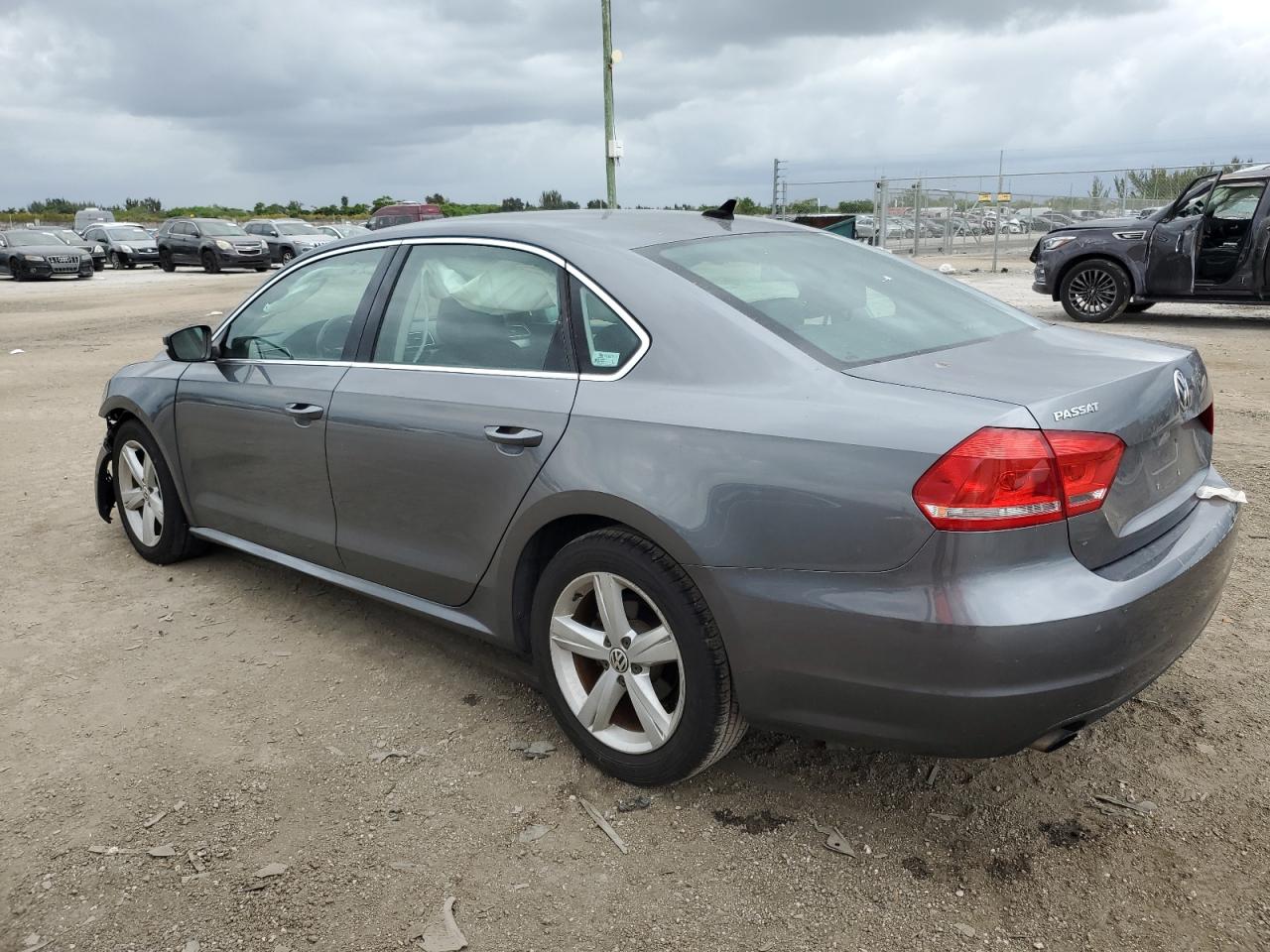 1VWAT7A3XFC085818 2015 Volkswagen Passat S