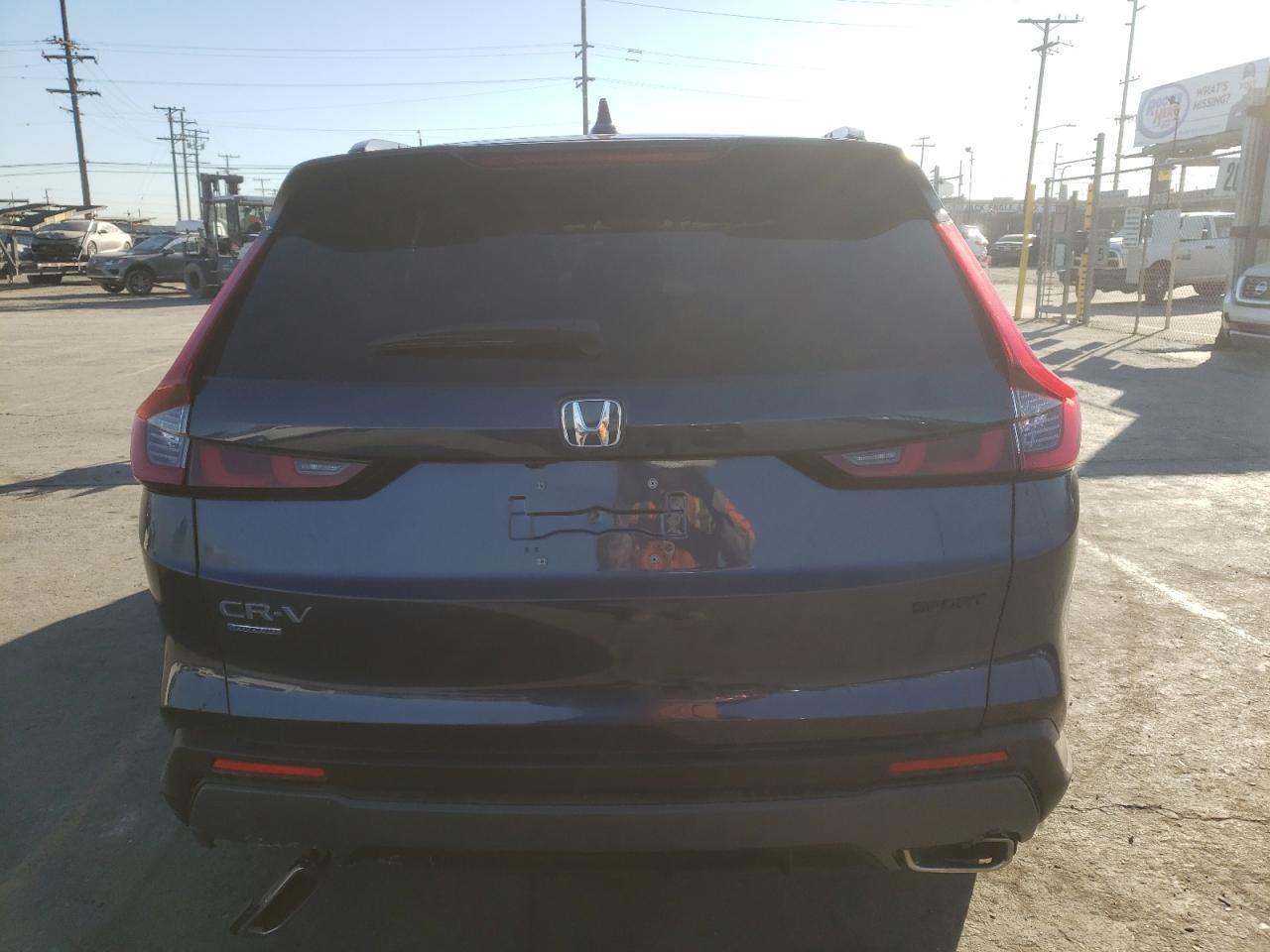 VIN: 2HKRS5H5XPH711538 2023 HONDA CRV