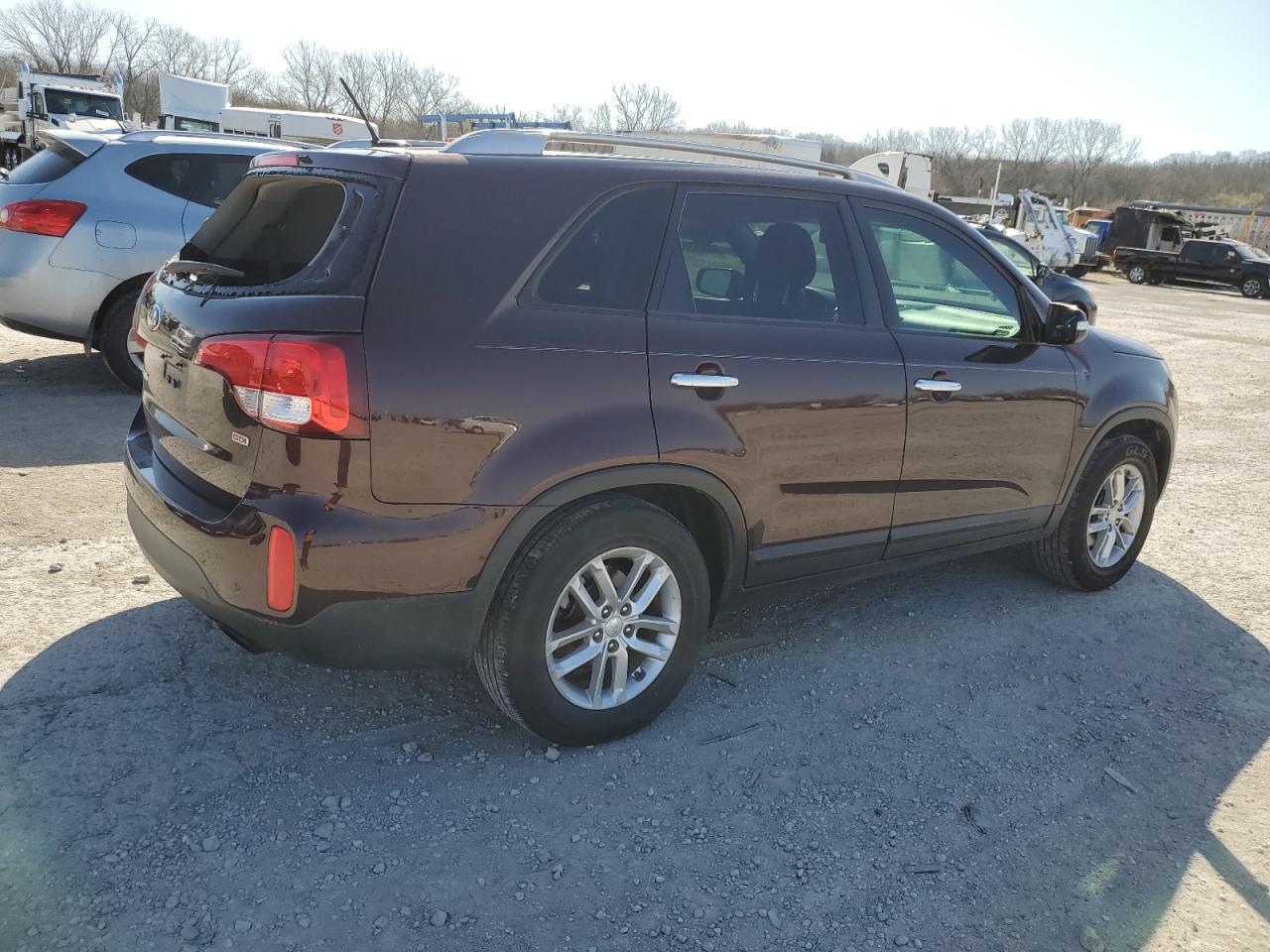 5XYKT4A69FG649910 2015 Kia Sorento Lx