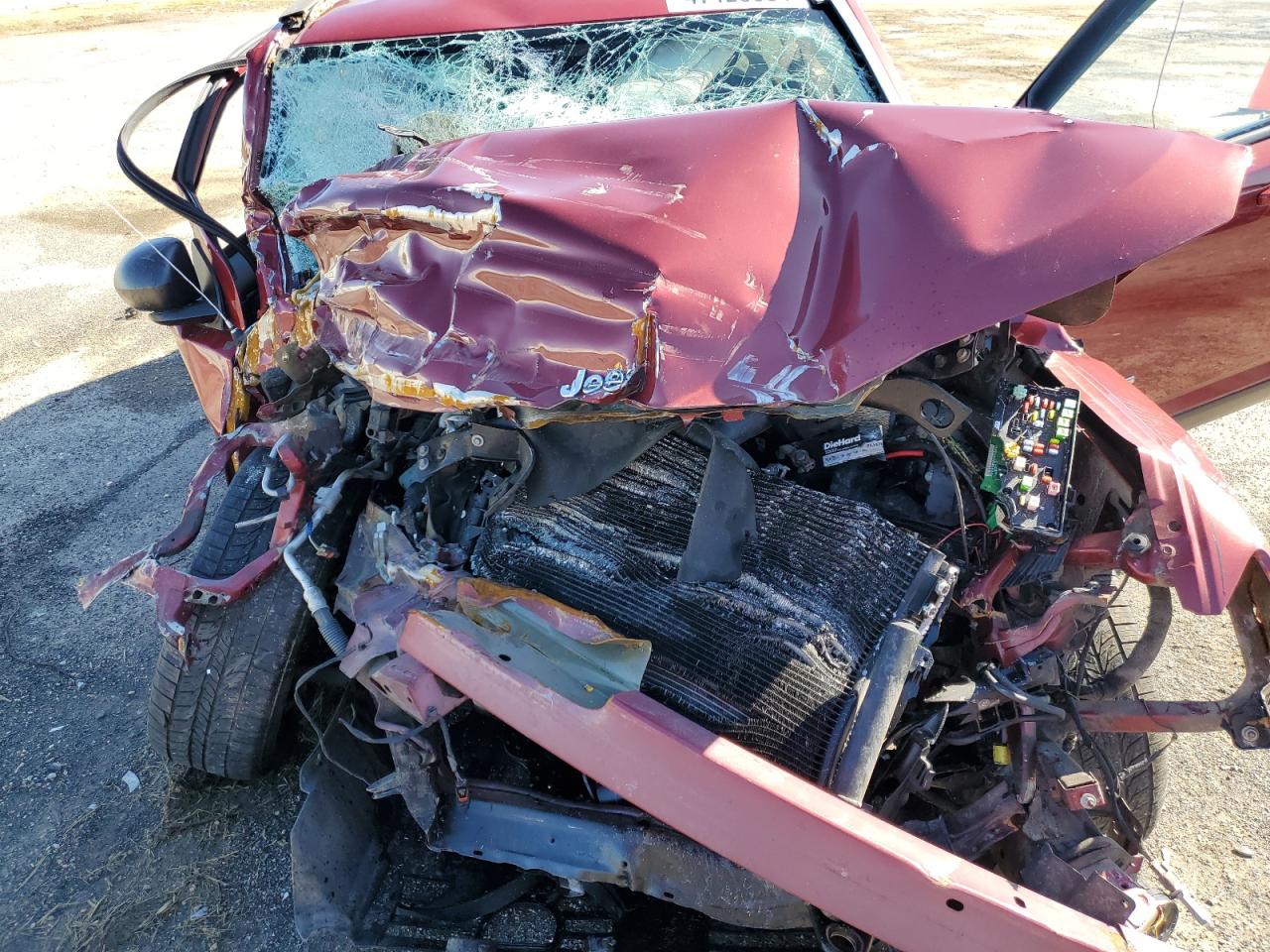 1C4NJDEB8CD705873 2012 Jeep Compass Latitude